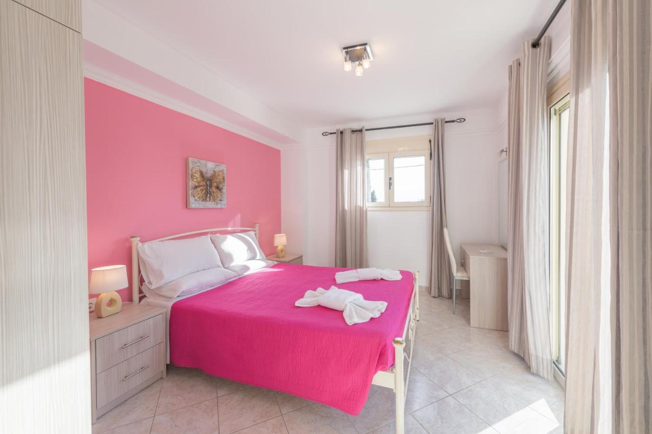 Crystal Blue Hotel, 3* Barbati