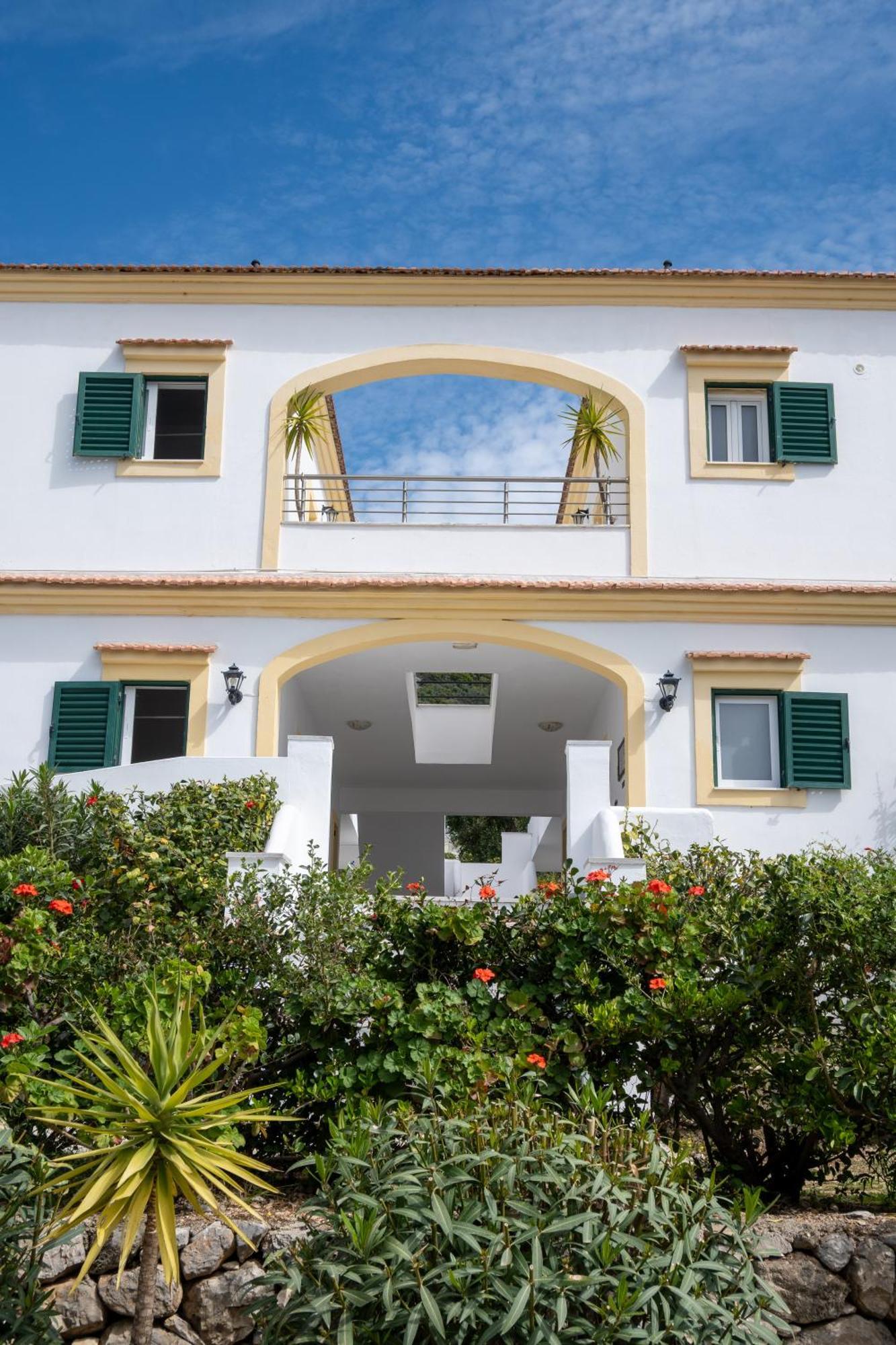 公寓式飯店 Crystal Blue Hotel, Barbati