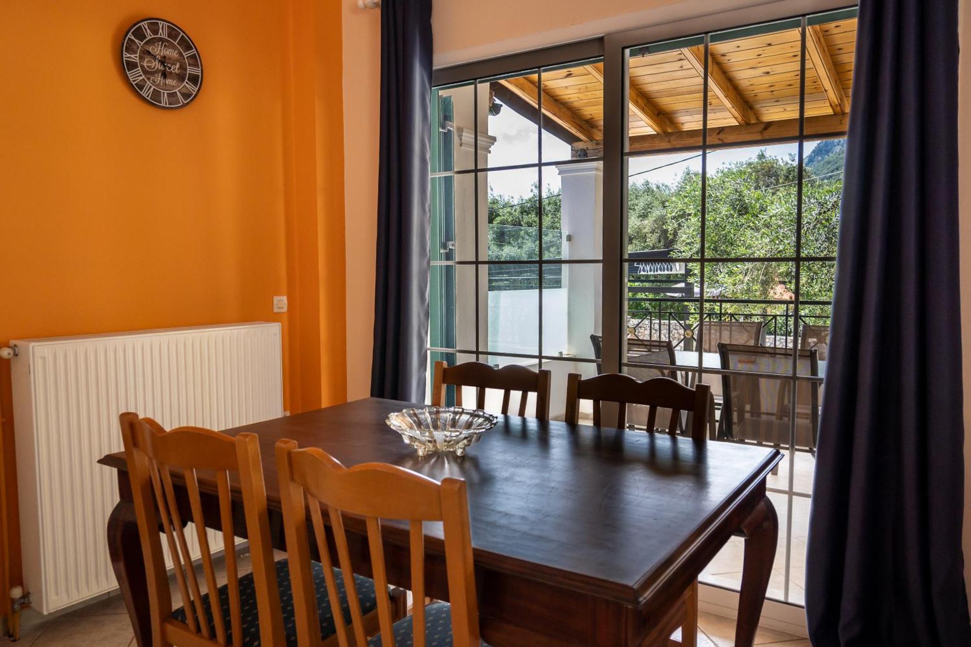 Hotel apartamentowy Crystal Blue Hotel, 3*